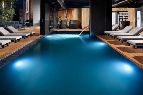 21st Century Zlatibor luksuzni apartmani sa unutrašnjim osvetljenim bazenom i spa centrom