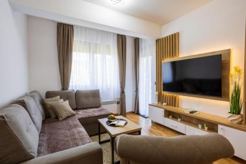 Apartman Monte Laa sa privatnom garažom i terasom kod hotela Tornik na Zlatiboru