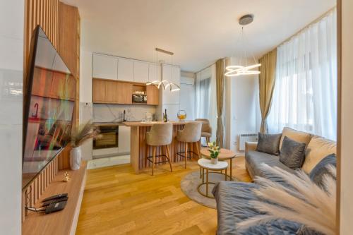Apartman Mount Inn Rose sa dve spavaće sobe i terasom blizu jezera na Zlatiboru