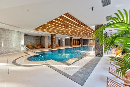 Luksuzni apartmanski kompleks Queen of Zlatibor sa modernim unutrašnjim bazenom